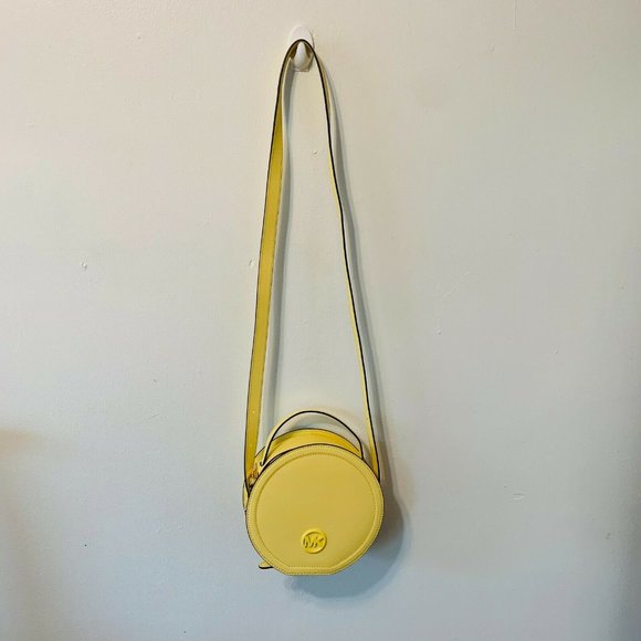 Michael Kors Womens Cross Body Strap Canteen Bag - Picture 2 of 9